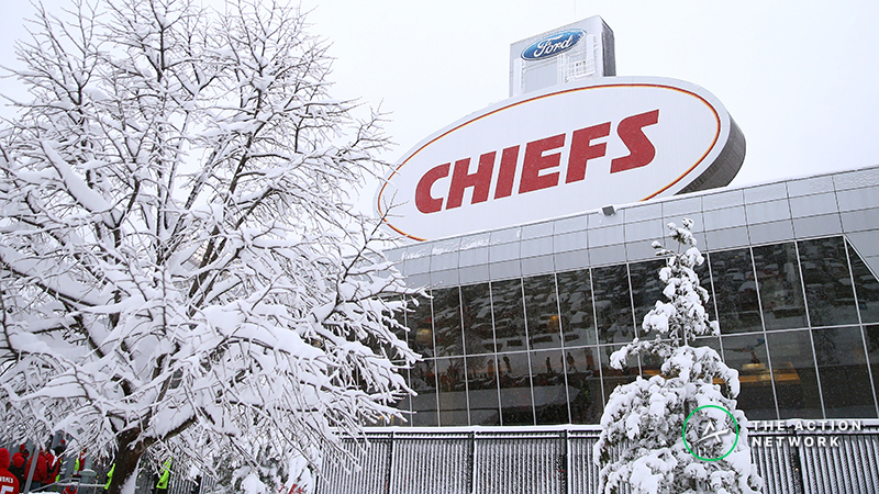 patriots-chiefs-odds-weather-forecast-over-under-rising-afc-championship